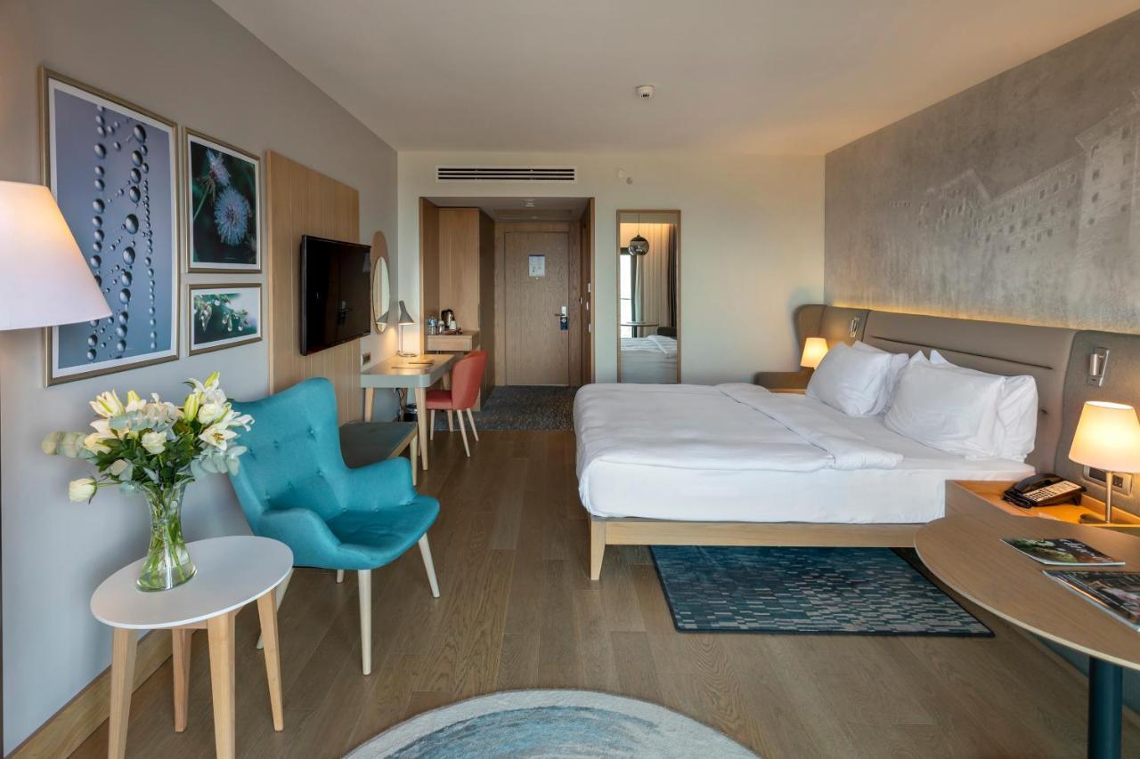 Radisson Blu Hotel Trabzon Ngoại thất bức ảnh A room at the hotel