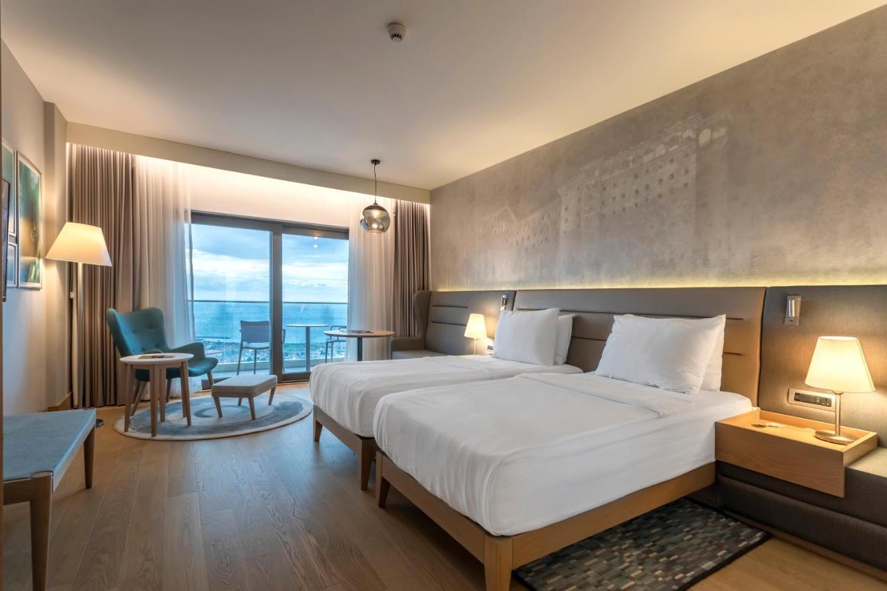 Radisson Blu Hotel Trabzon Ngoại thất bức ảnh Deluxe Ocean View
