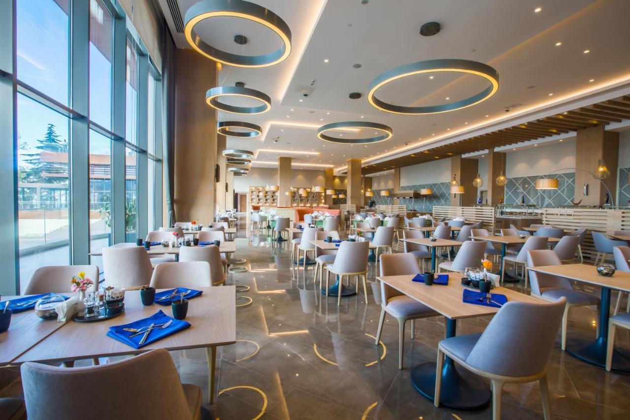 Radisson Blu Hotel Trabzon Ngoại thất bức ảnh The restaurant