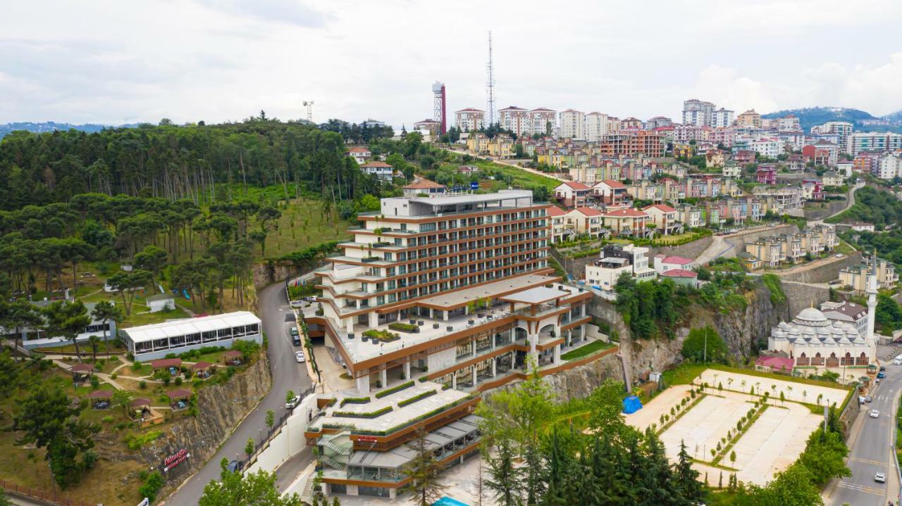 Radisson Blu Hotel Trabzon Ngoại thất bức ảnh View of the hotel